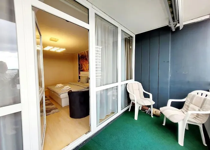 2- Zimmer, 4pers, Direkt Neben Einkaufszentrum, Hbf Mülheim an der Ruhr